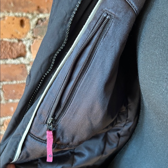 🇨🇦 🥶 🍋 Lululemon Belted Winter Coat 🍋 🥶 - Picture 7 of 7